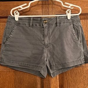 American Eagle size 12 short